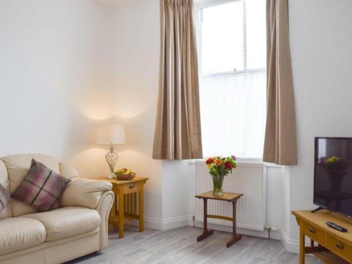 Courtyard Holiday Apartments Інверкитінг Екстер'єр фото