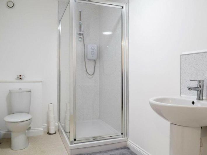 Courtyard Holiday Apartments Інверкитінг Екстер'єр фото